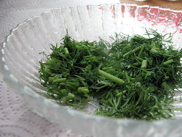 tilliä hienonnettuna