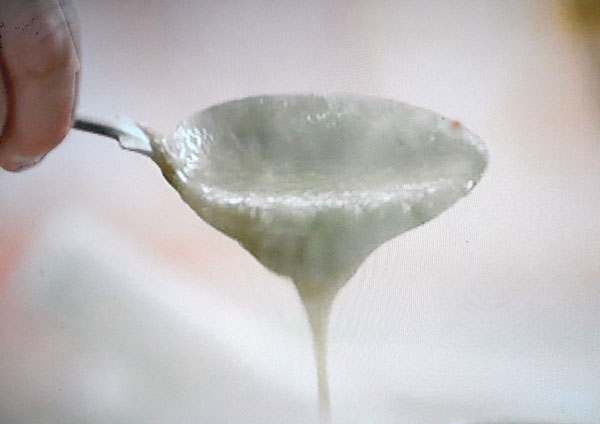 Lusikallinen kastiketta